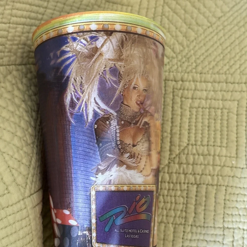 Vintage Rio Hotel & Casino LasVegas Holographic 3D Drinking Cup Set 2 Pegasus
